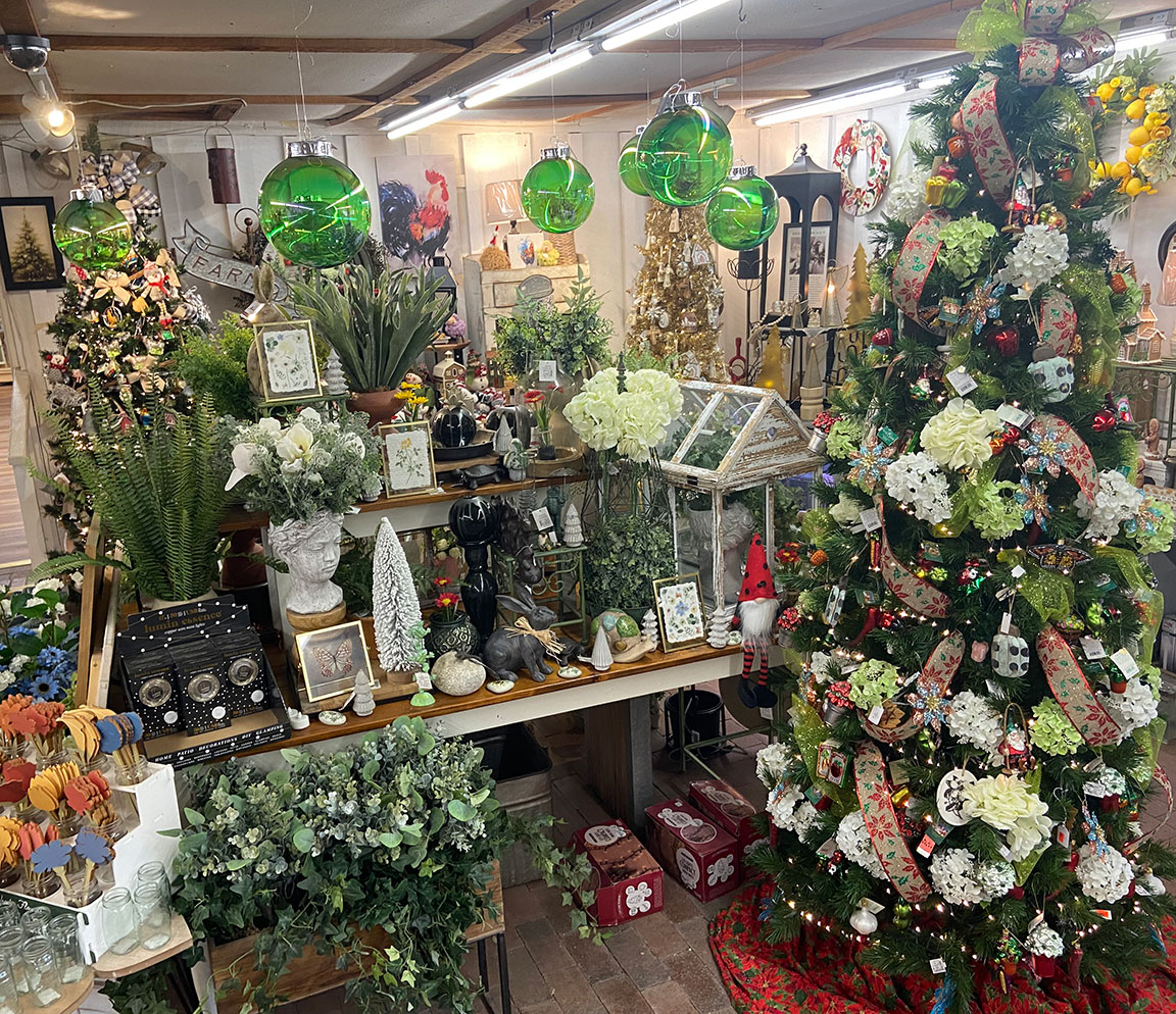 Christmas gift shoppe